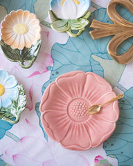 Assiette à dessert fleur en faïence rose de Charolles