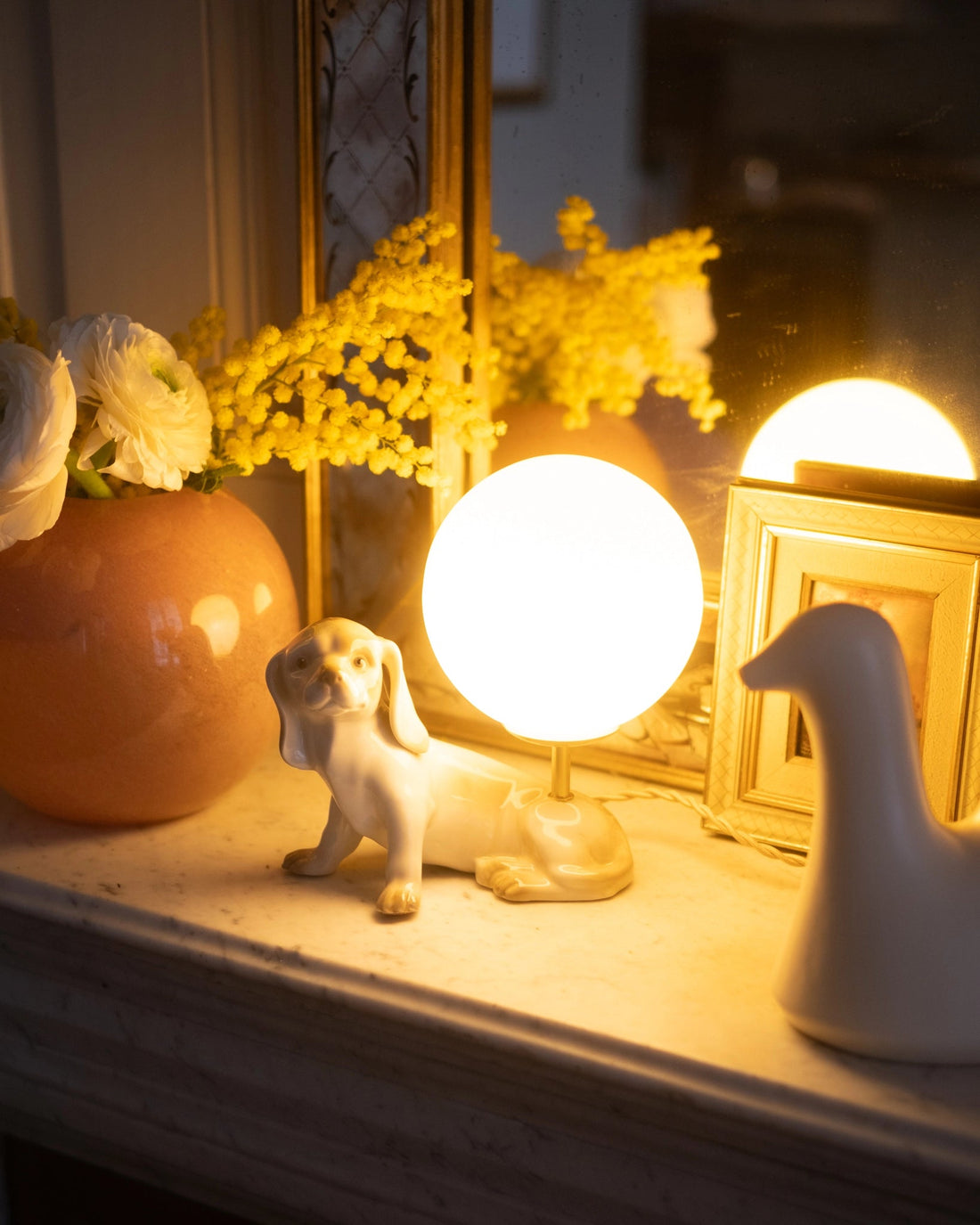 Petite lampe chien en céramique et opaline - Silly &amp; Billy