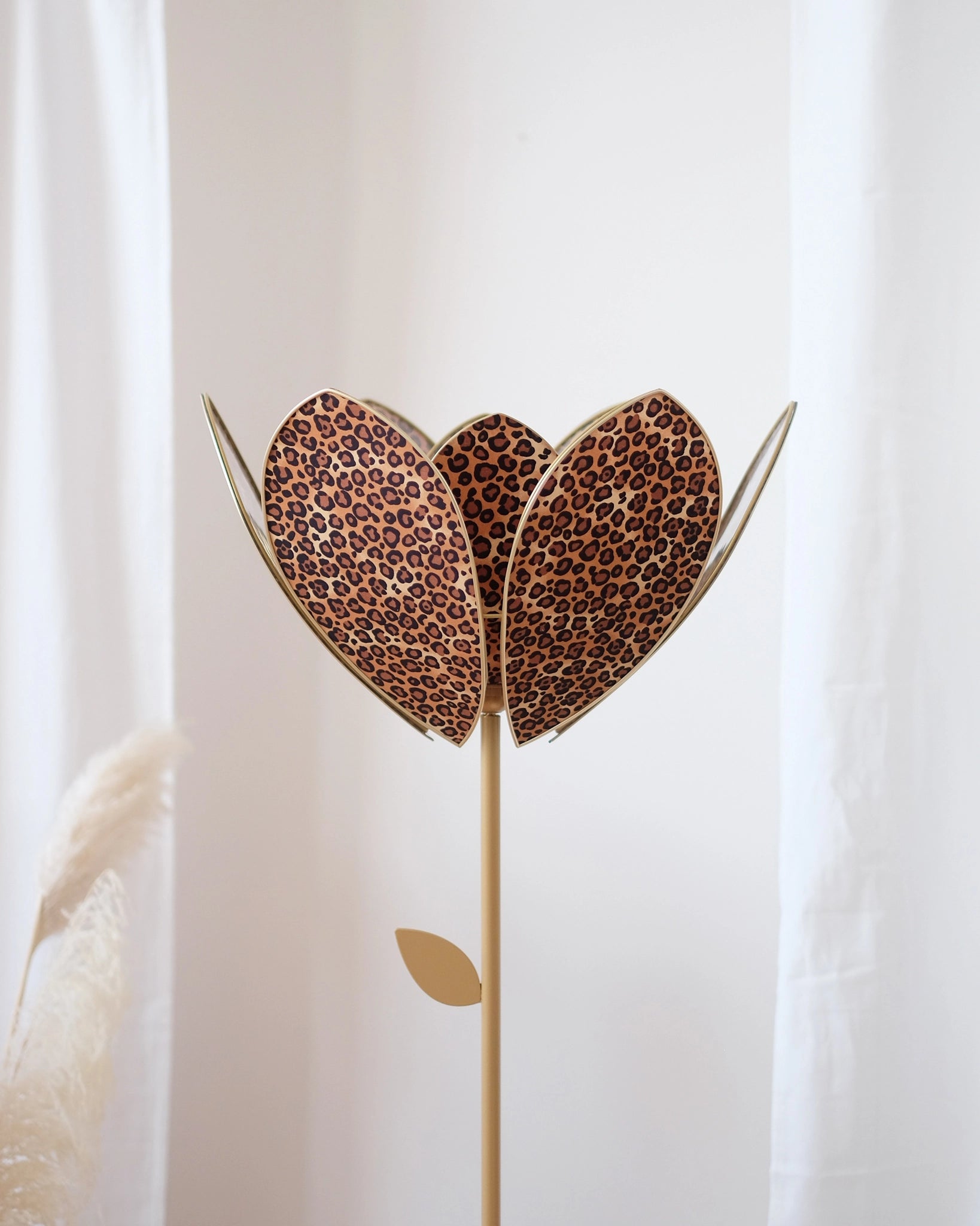Pied de lampadaire et abat - jour fleur double - Léopard - Silly &amp; Billy