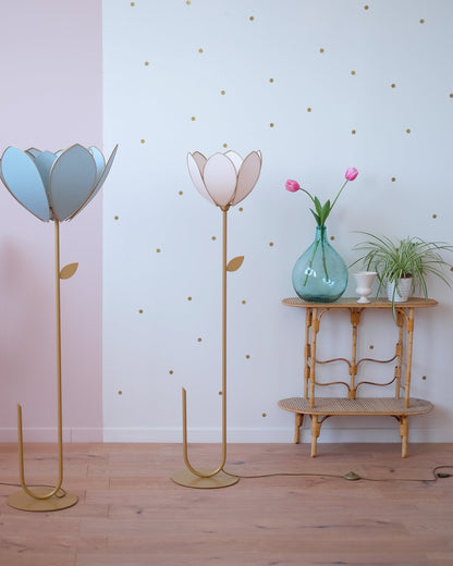Pied de lampadaire et abat - jour fleur simple - Blush - Silly &amp; Billy