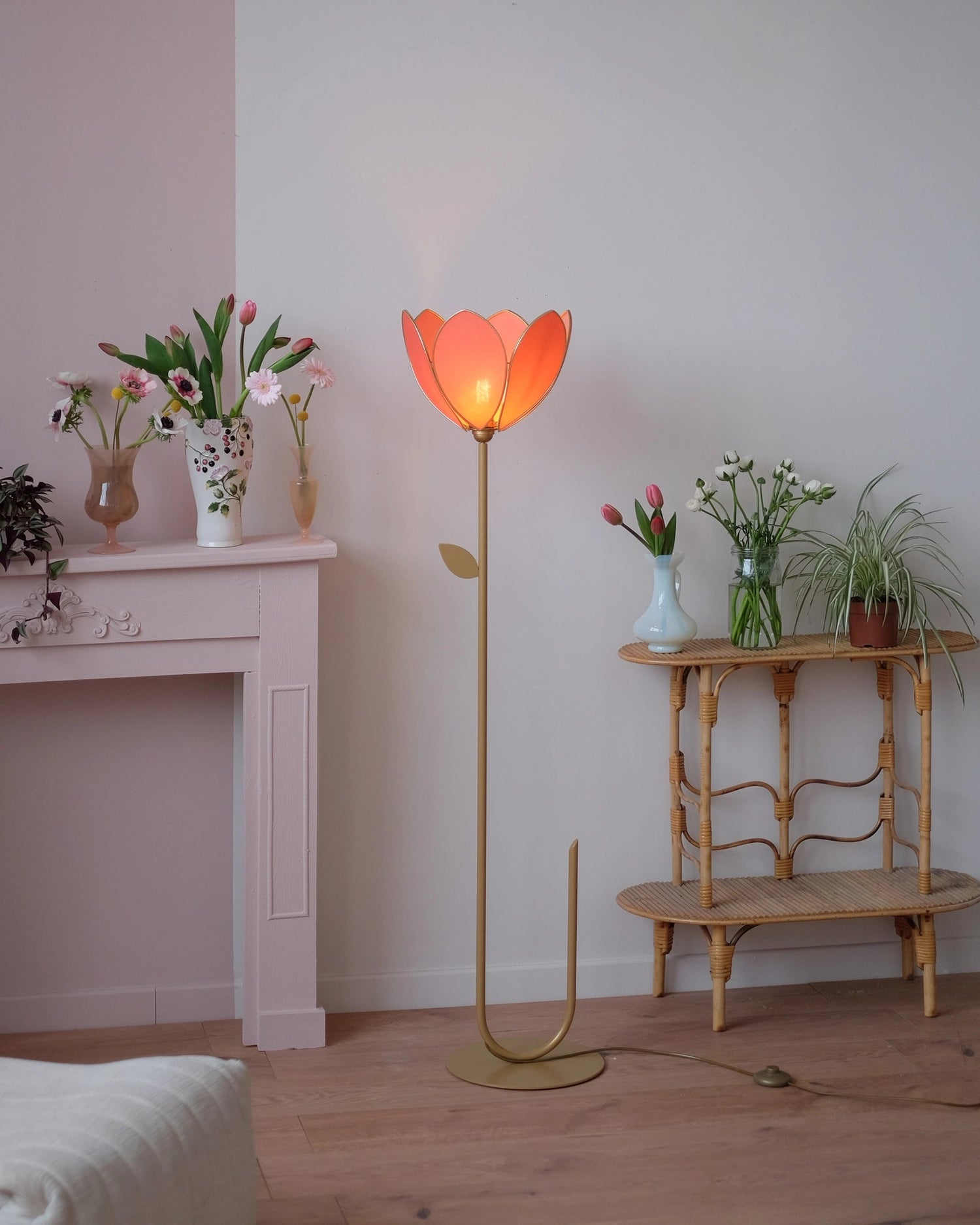 Pied de lampadaire et abat - jour fleur simple - Pamplemousse - Silly &amp; Billy
