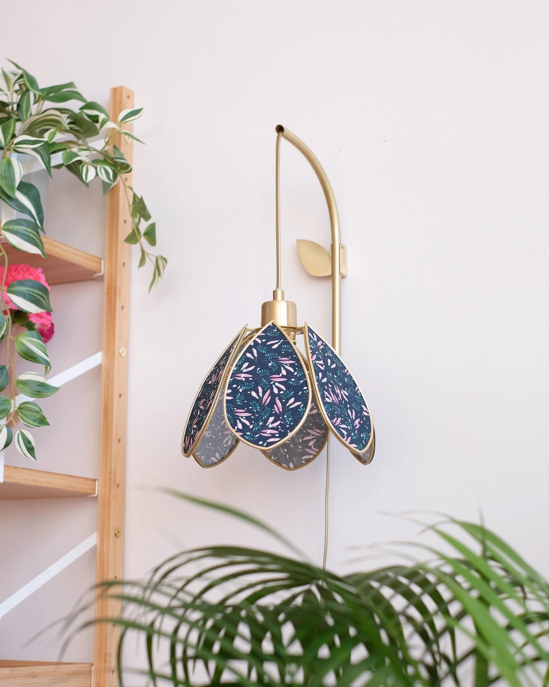 Support mural et baladeuse Fleur - Night Light et doré - Silly &amp; Billy
