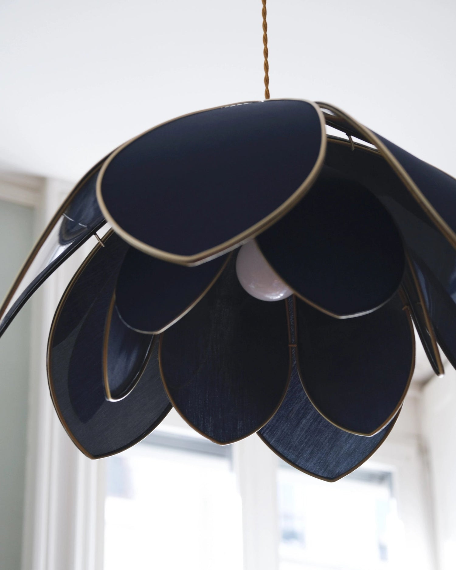 Suspension Fleur double - Bleu nuit - Silly &amp; Billy