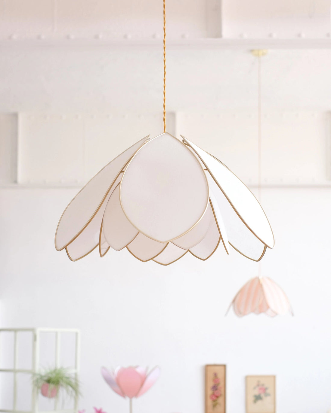 Suspension Fleur double - Écru et doré - Silly &amp; Billy