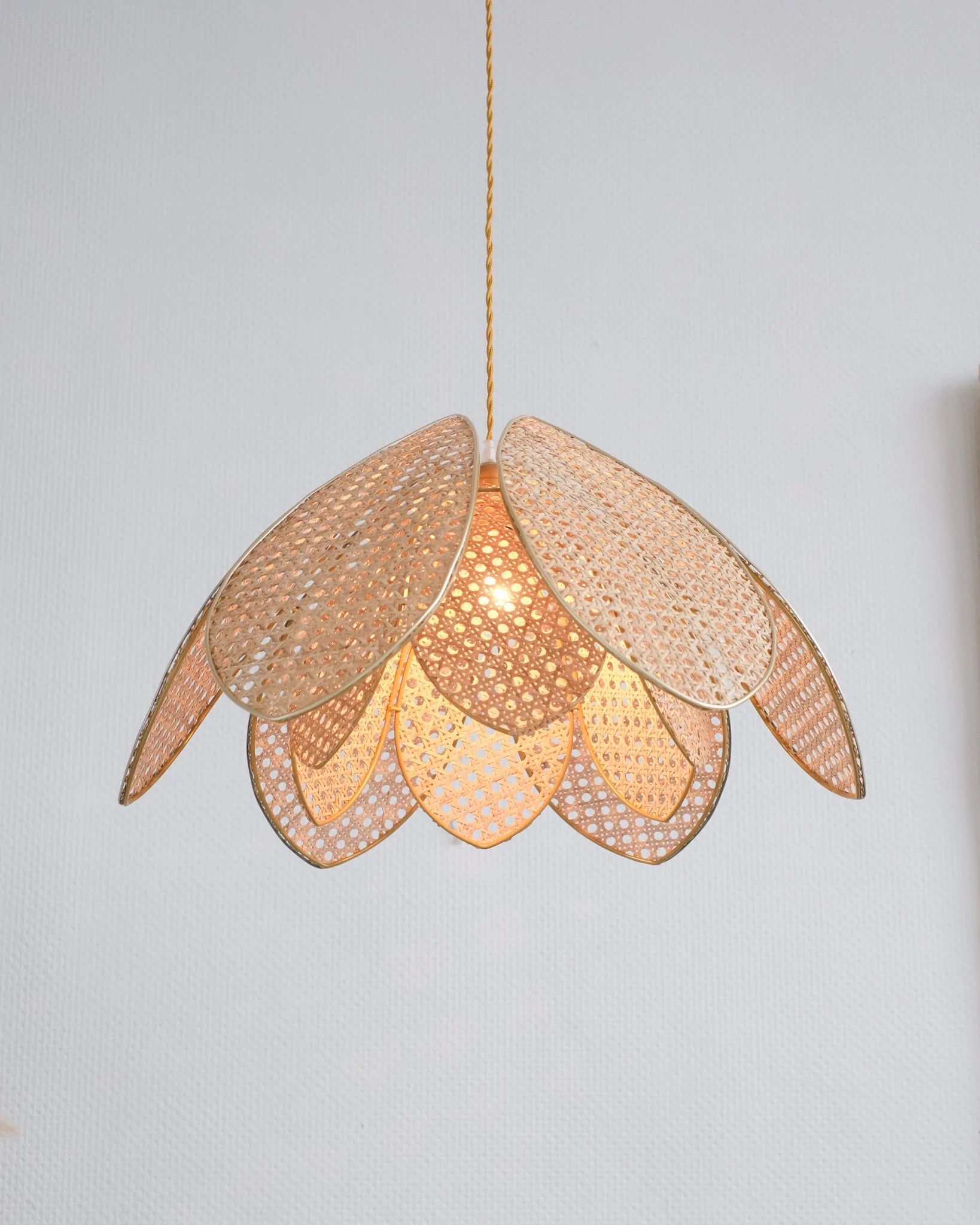 Suspension Fleur double en cannage - Silly &amp; Billy