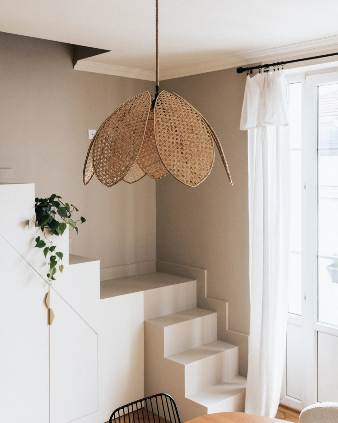 Suspension Fleur double en cannage - Silly &amp; Billy