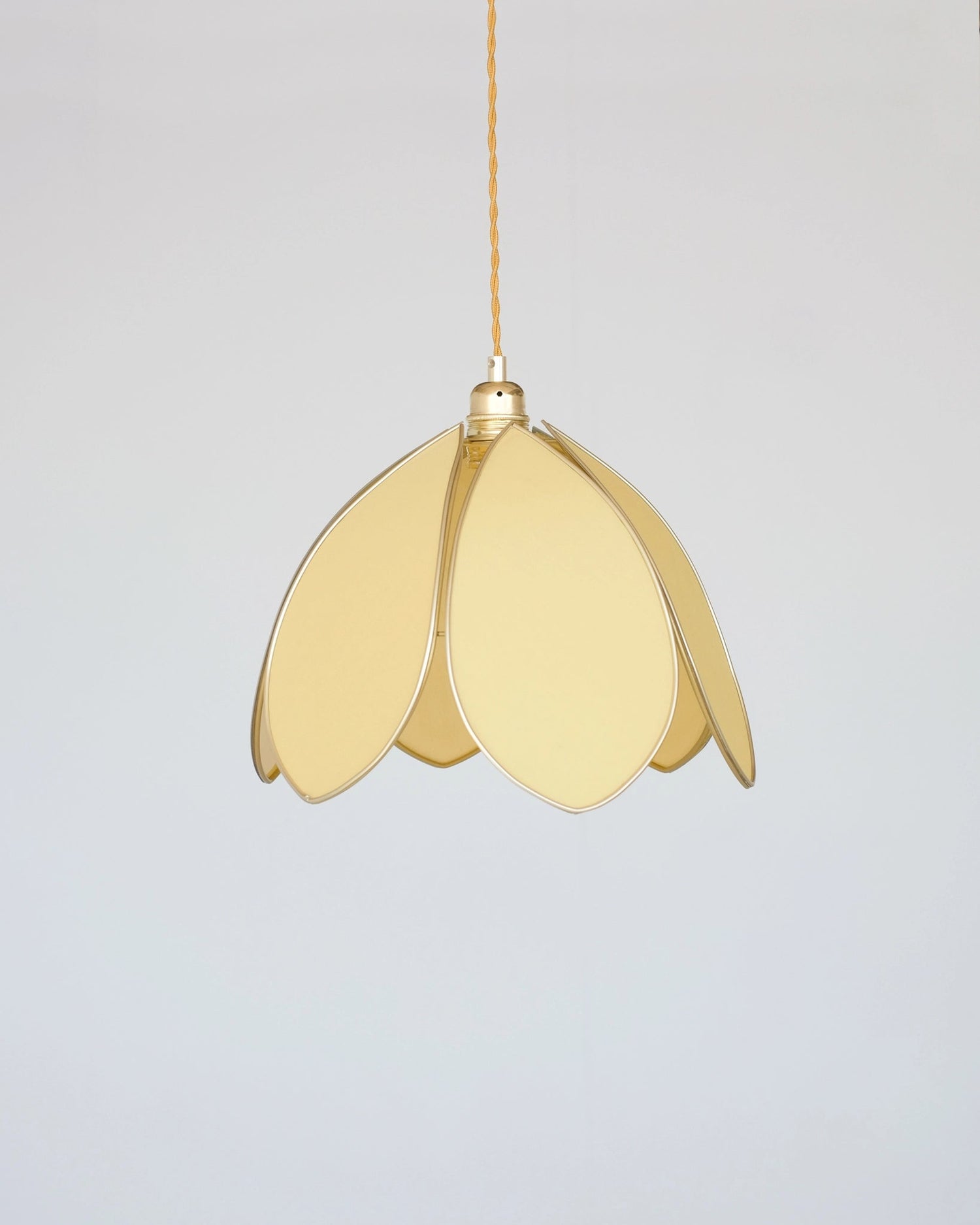 Suspension Fleur simple - Banane et doré - Silly &amp; Billy