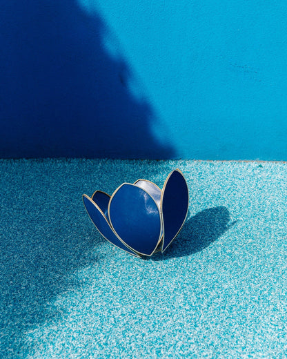 Suspension Fleur simple - Bleu marine et doré - Silly &amp; Billy