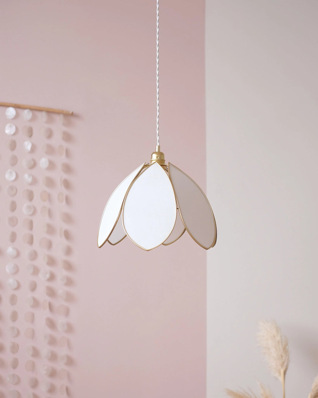 Suspension Fleur simple - Écru et doré - Silly &amp; Billy