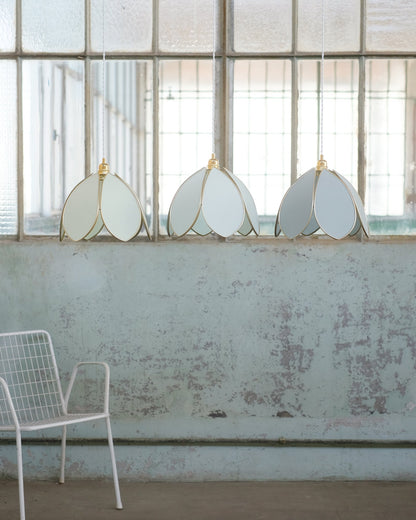 Suspension Fleur simple - Glacier et doré - Silly &amp; Billy