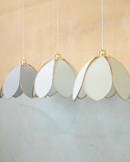 Suspension Fleur simple - Menthe fraîche et doré - Silly &amp; Billy