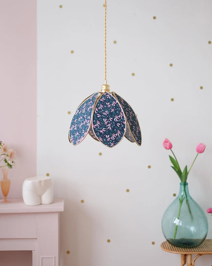 Suspension Fleur simple - Night Light et doré - Silly &amp; Billy