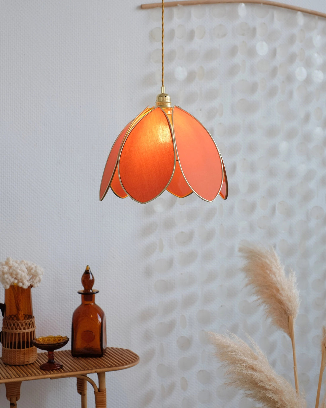 Suspension Fleur simple - Ocre et doré - Silly &amp; Billy