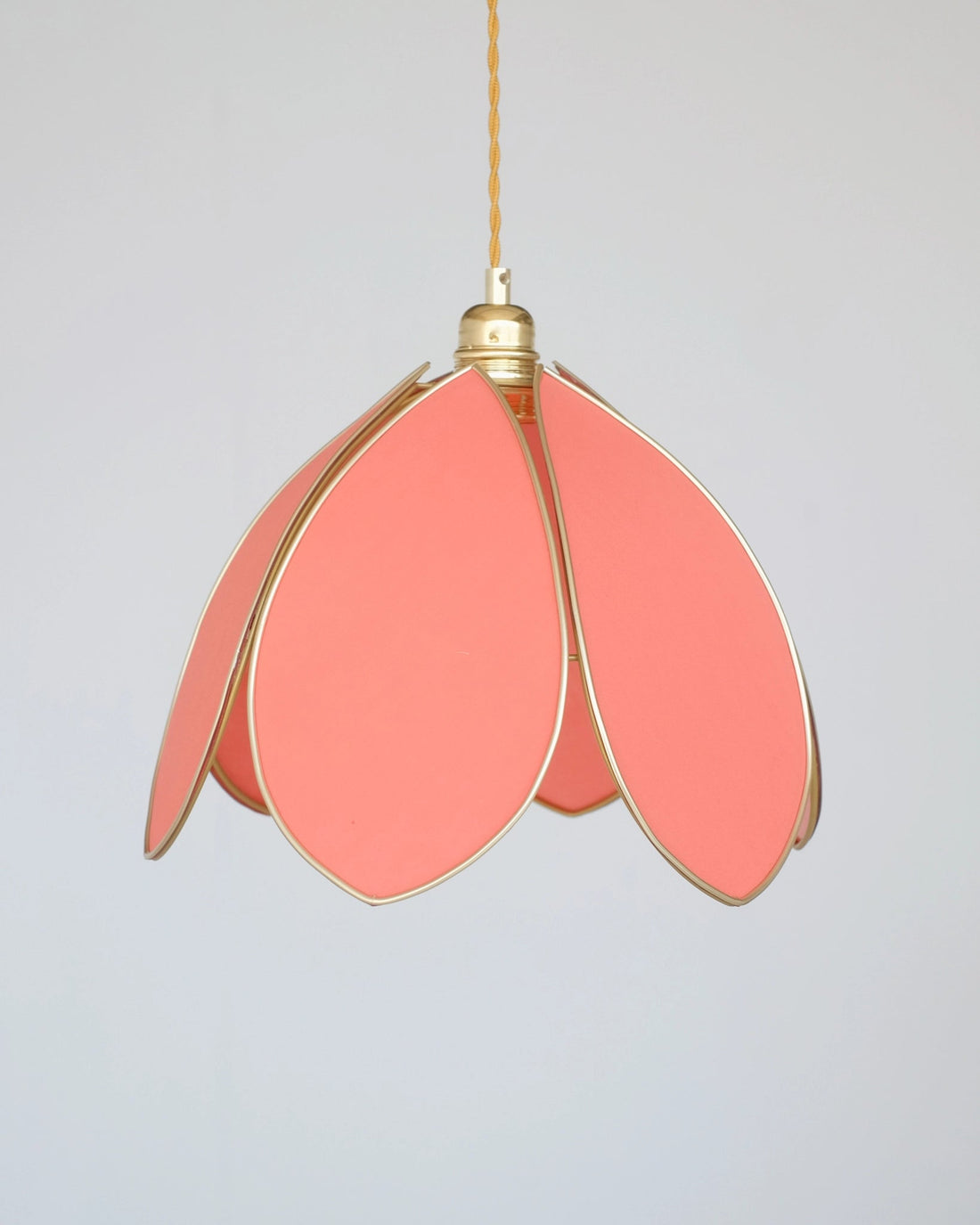 Suspension Fleur simple - Pamplemousse et doré - Silly &amp; Billy