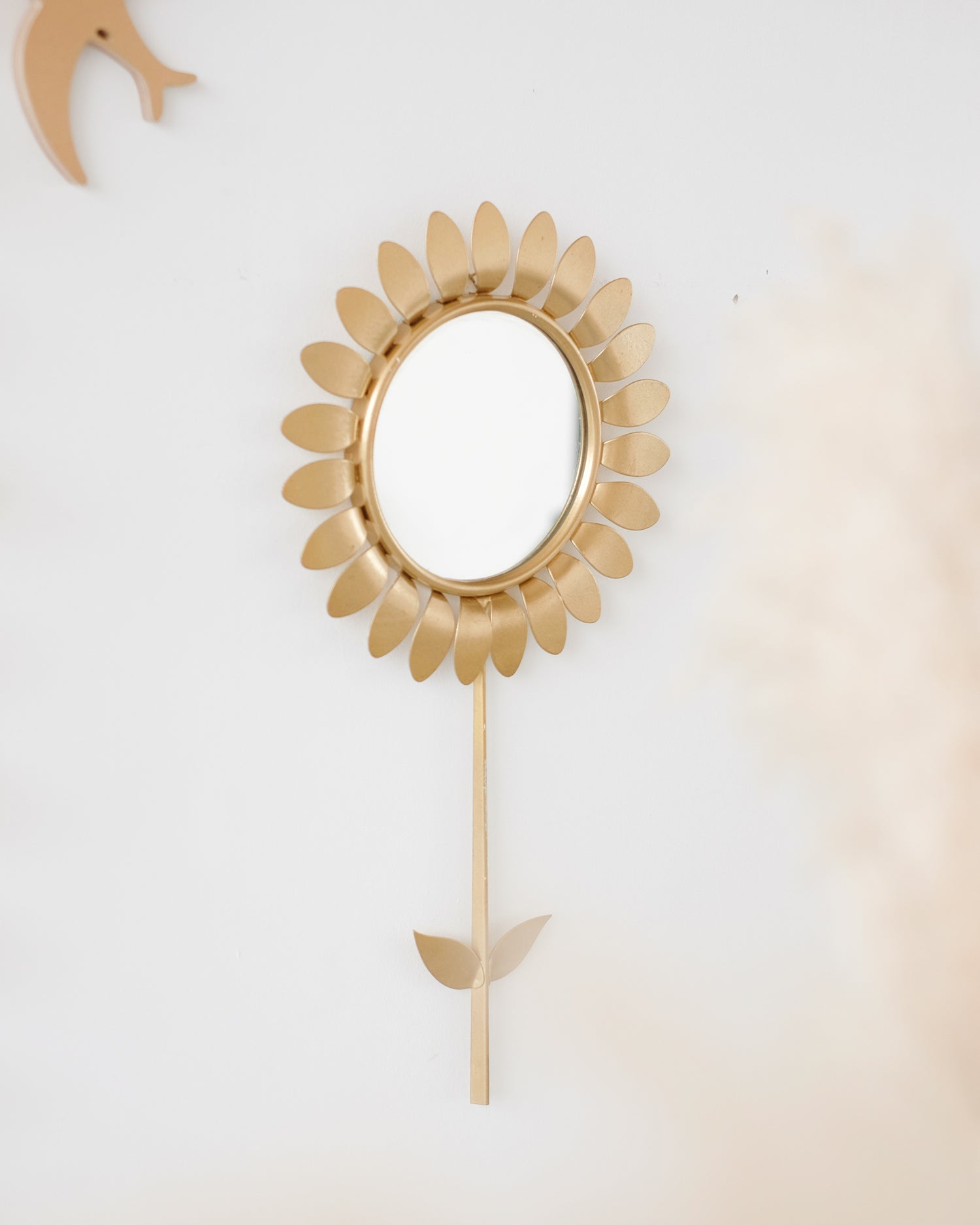 Ancien miroir Fleur en métal doré