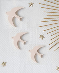 Lot de 3 hirondelles en bois - Rose nude